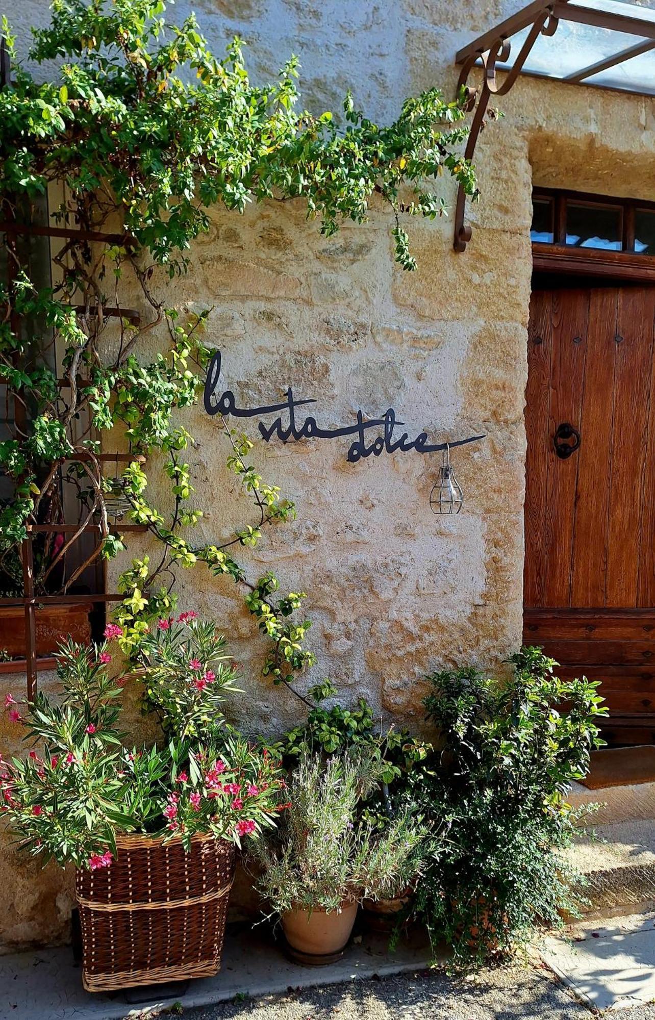 La Vita Dolce, Luberon Grambois Εξωτερικό φωτογραφία
