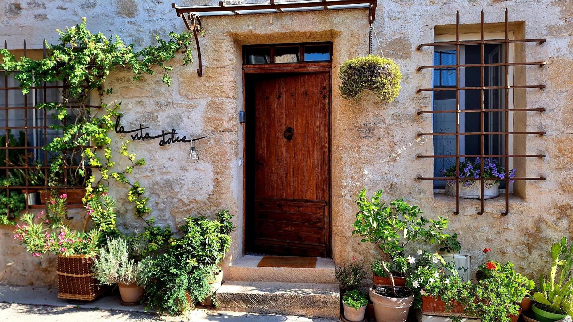 La Vita Dolce, Luberon Grambois Εξωτερικό φωτογραφία